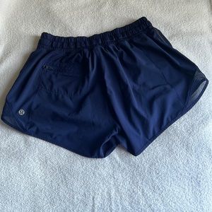 Lululemon Hotty Hot Shorts Size 4